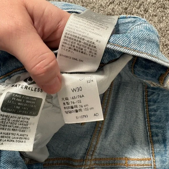 Levi’s Premium Cutoff Dad Shorts 30 Light Wash High Rise Button Fly Denim - Picture 5 of 9